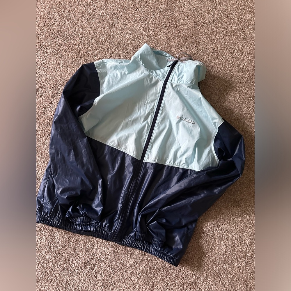 Columbia light rain jacket